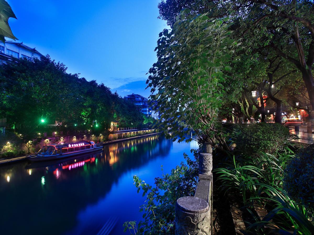 Moon Reflection River Lnn Guilin Exteriör bild